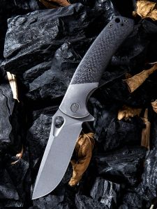 WE KNIFE CO -903A , Bishop , Bohler M390 , 6AL4V Titanium with Inlay Carbon Fiber