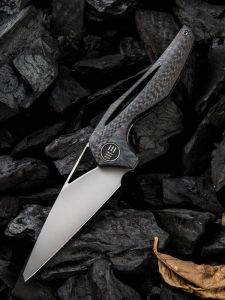 WE KNIFE CO - 918B , ÆternA , Bohler M390 , Flamed 6AL4V Titanium Handle With Carbon Fiber Inlay