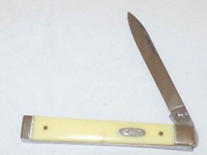 CASE - 00119 -Doctors Yellow Folding Pocket knife ( 2.5" Stainless Steel blade ) 00119