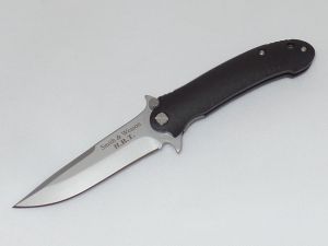 Smith & Wesson- SWHRTMG , Magnesium Rescue Folding Knife, 3.65'' Plain Blade, Metal Handles,W/ Pocket Clip, Rare, Discontinued