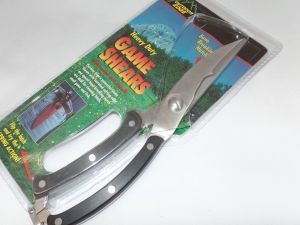 Outdoor Edge - SC-100 - Game Shears - Bone Braking Notch - (3.5" 420 Stainless Steel Blade) - Leather Belt Sheath