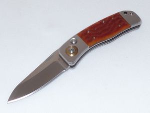 CRKT-7233A -Lake Pal Automatic Folding Pocket Knife, Jigged Bone Handles, 2.90 Satin Plain Blade, W/ Leather Sheath, Automatic Conversion (Knives)
