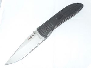 OUTDOOR EDGE- MZ-10 -Zytel Magna Folding Pocket Knife (4" AUS-8A Stainless Steel Blade)