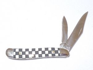 CASE- 08661 -Peanut Checker Folding Pocket Knife ( 1.5" Stainless Steel Blade) 08661