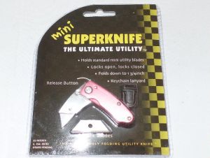 Super Knife-804  Mini Red Folding Utility Keychain Knife, Aluminum Handle, Razor Cutting Tool