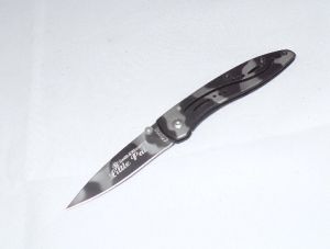 Smith & Wesson-CKLPC Bullseye Little Pal Urban  Camo Pocket Knife, Plain Blade-CKLPC