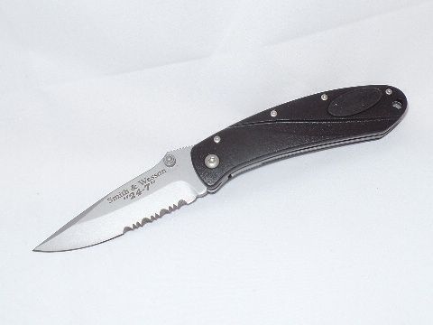 Smith Wesson SW24 7S 4 Utility Liner Lock Folding Knife Bead